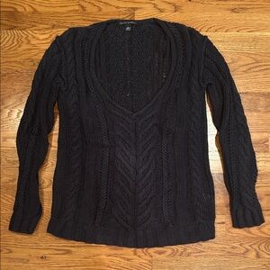 BR navy V-Neck Sweater